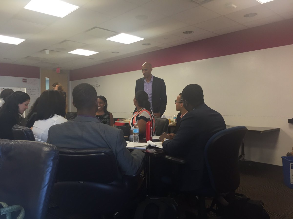 MLTOrg's tweet image. 25 of our MBA Prep fellows met with our partners at @newprofit today in Boston &amp;amp; completed a case study. #MBABound