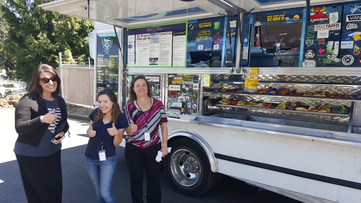 brlaron's tweet photo. We appreciated the tasty treats of @KOifusionpdx @OPB today!
#GetsumKOi https://t.co/P1G0bqzwzv