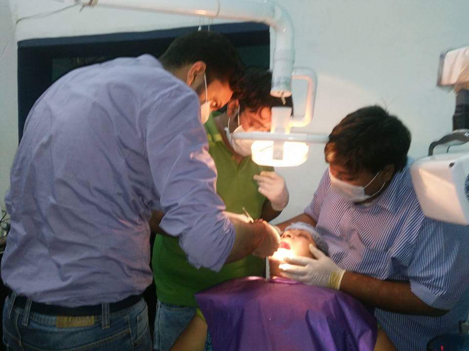 #chhibramau 
#dentalcareclinic 
#drabhijeet 
#9455289828
#implant