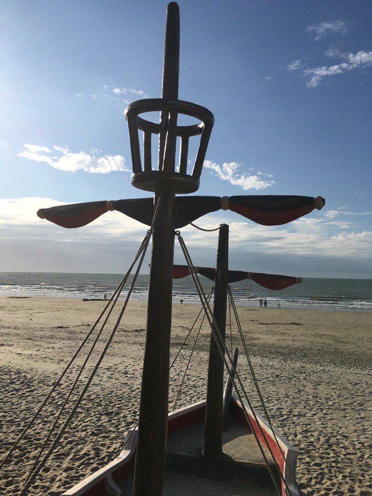 #Thanks to <a href="/TMobile/">T-Mobile</a> @DocuSign and the #internet I was able to ratify my first #realestate contract from 3800mi away!