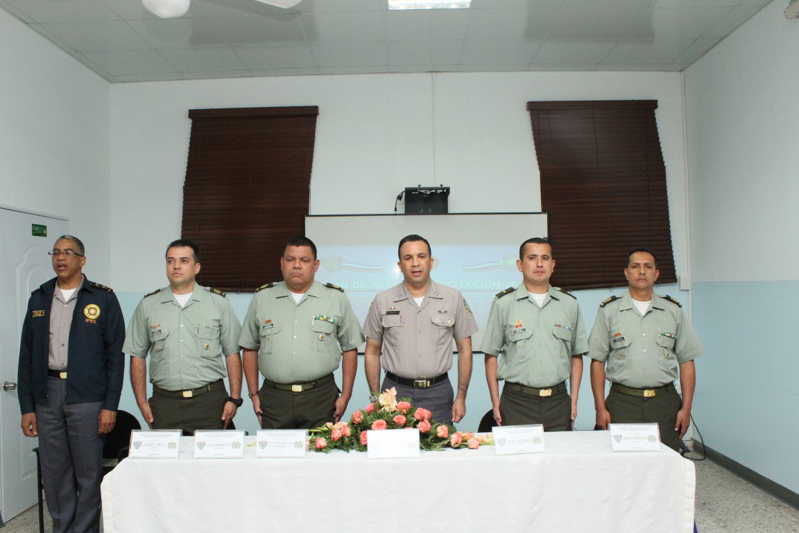 olivenceminaya's tweet photo. Clausura del curso de planificación y formulación de proyecto en el marco del plan triangular de educación https://t.co/VW11fOrUc0