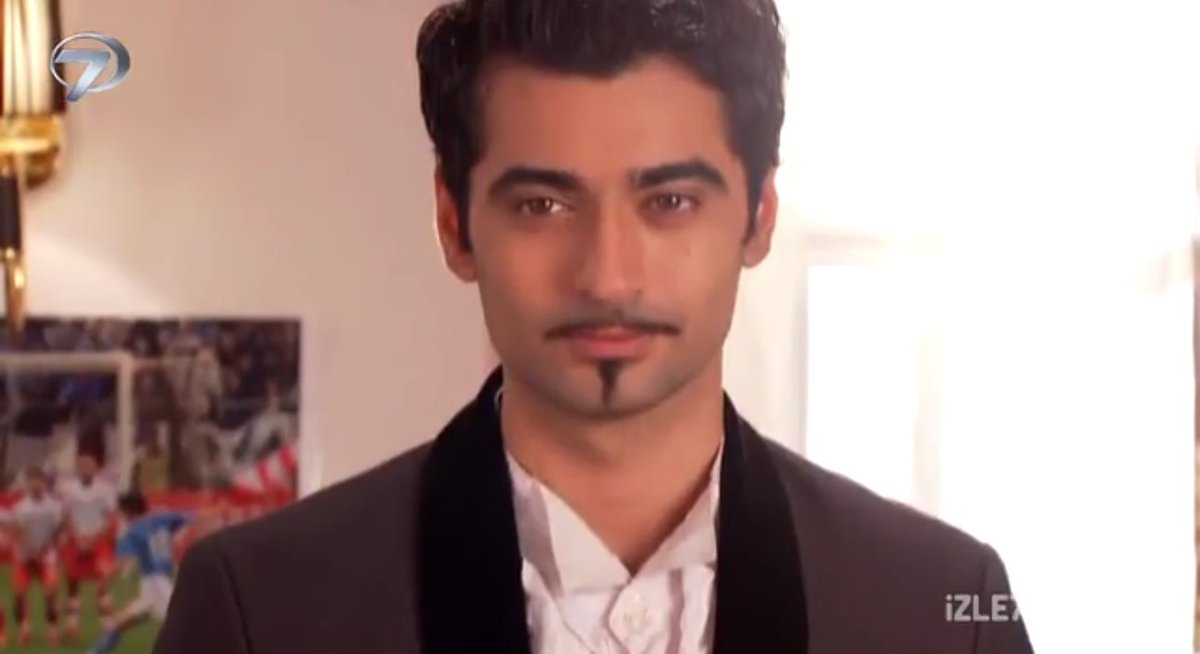 Benim kadar olmasada sanada biyik yakisiyor oglum aferin benim yolumdasin adim adim😉😂 @ZainOsman_A