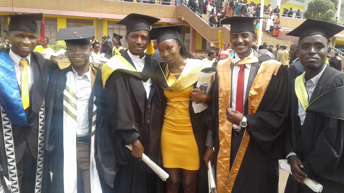 UR_CASS's tweet photo. Happiness in the faces of Graduates in Arts &amp;Social Sciences during #URgrad2016 https://t.co/0OuMUv4mvE