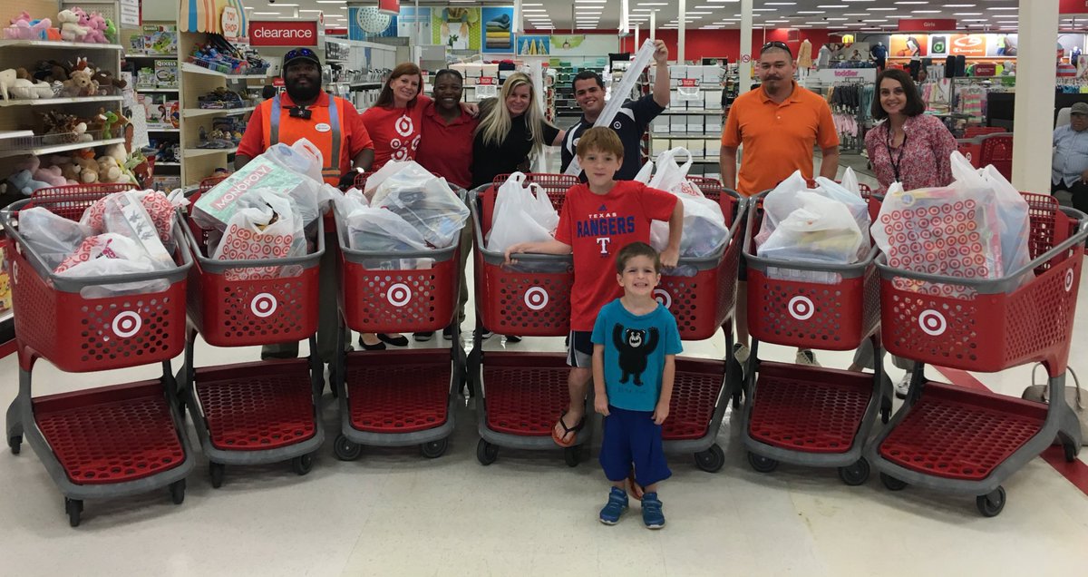 Seven shopping carts full of toys for #ChildrensHealth!!❤️ #T1032 #BullseyeVolunteerHeroAward #BestInCommunity ❤️