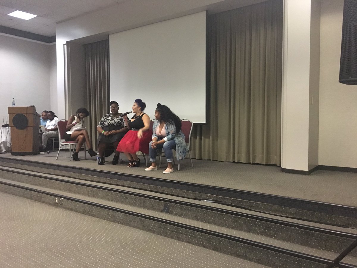 BCFWEEK's tweet image. Great beauty talk at the #bcfweek Curvy Fashion Week