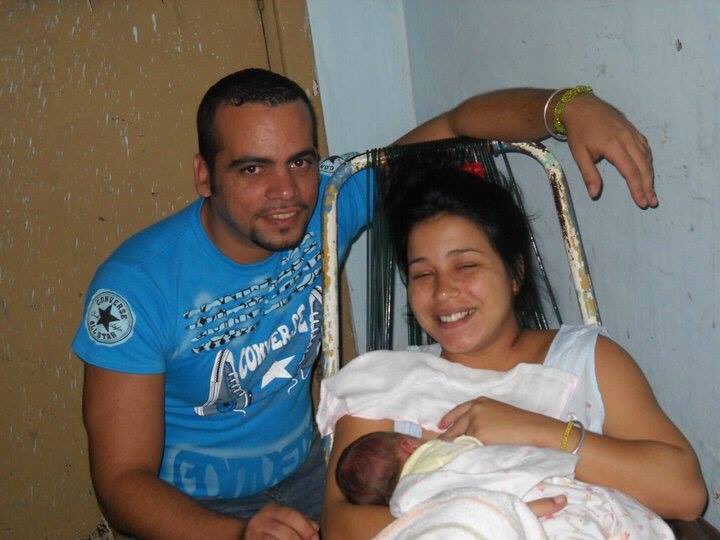Yusnaby's tweet photo. Esposo de madre que acaba de dar a luz, denuncia las condiciones infrahumanas del hospital Hijas de Galicia, Habana https://t.co/Qz5BDLrUBC