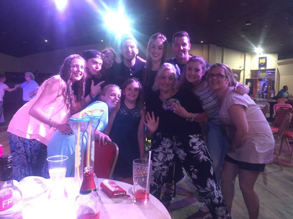 yasmintipton's tweet photo. Fantastic week @Pontins best entertainment and amazing bluecoats thanx @PrestatynBlues c u next week @Benny_Boy_88 https://t.co/yvJGGCP7G3