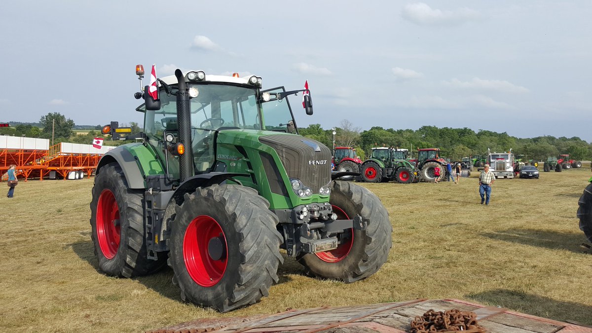 Embro tractor pull! #goodtimes #beatsomebiggertractors #fendt
