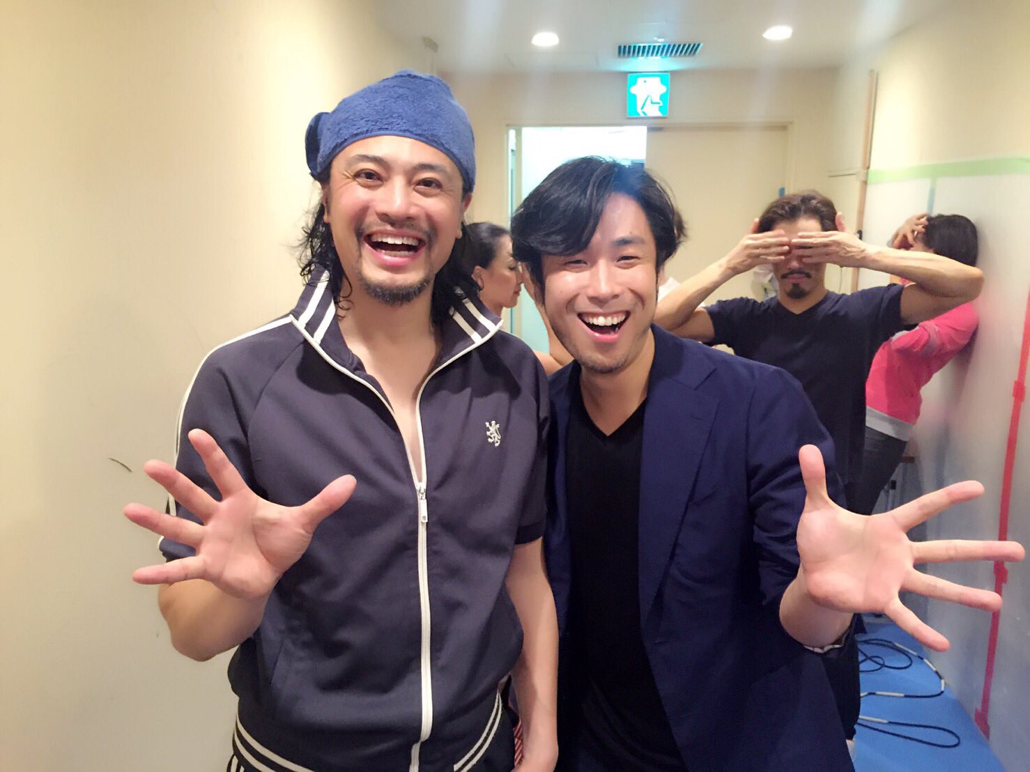 تويتر 吉武大地 Daichi Yoshitake Baritone The Legend リーダー على تويتر カゴメ劇場 アラジンとまほうのランプ の合間に劇団四季 アラジン 阿久津陽一郎さんのジーニーを観て来ました いや 素敵でした 繰り出す言葉さばきも爽快に流れる風のようで