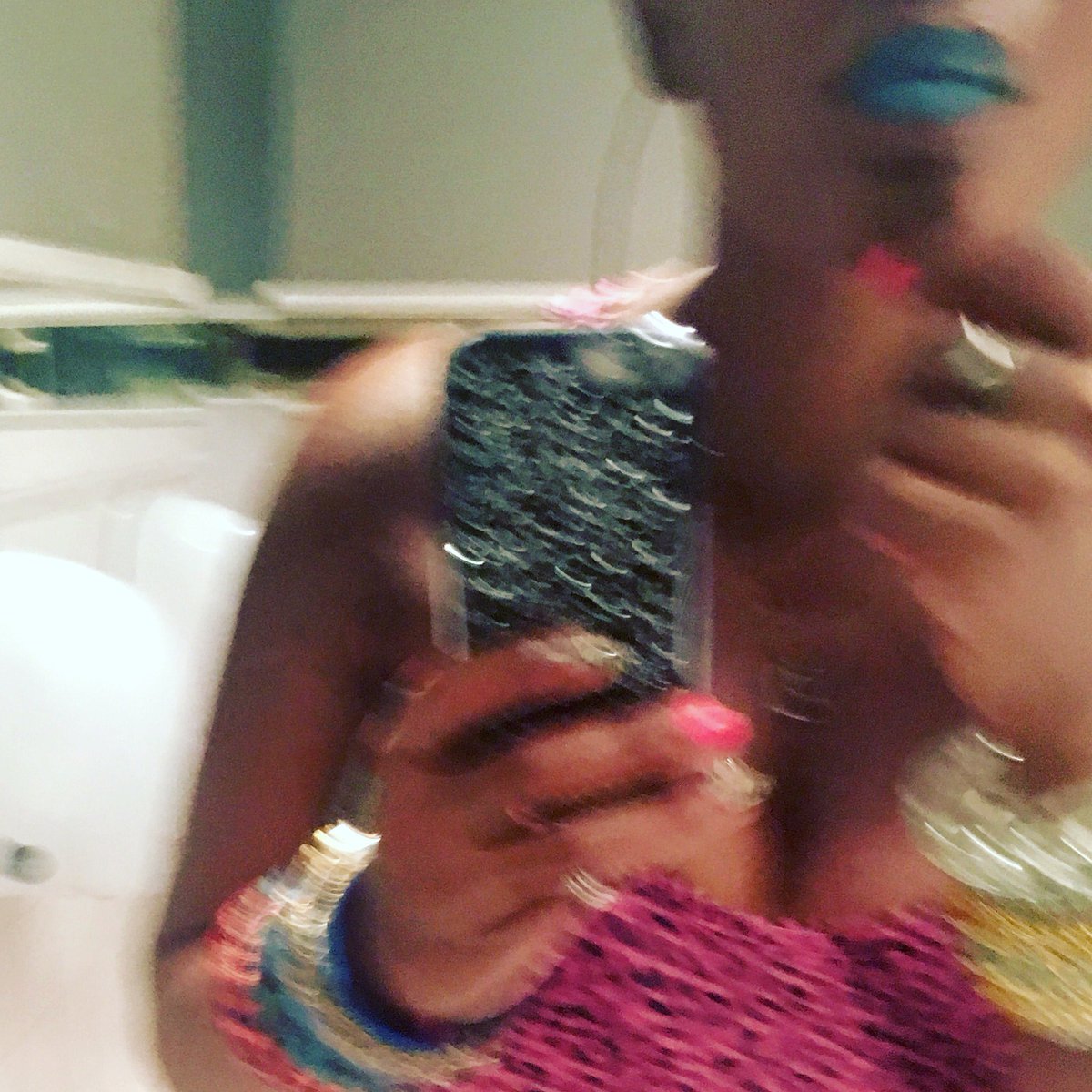 TEEOHWHY's tweet photo. Impromptu neck check.
#inspeck #proteck 👀😜 https://t.co/C3f4ckqqHX