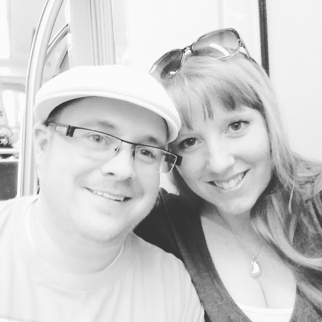 ClassicTML's tweet photo. On our way to a $70K wedding that is! Remember to like and comment!
#OhMyGundersons #SelfieEntry #GundyEntry https://t.co/gZDvFFEWak