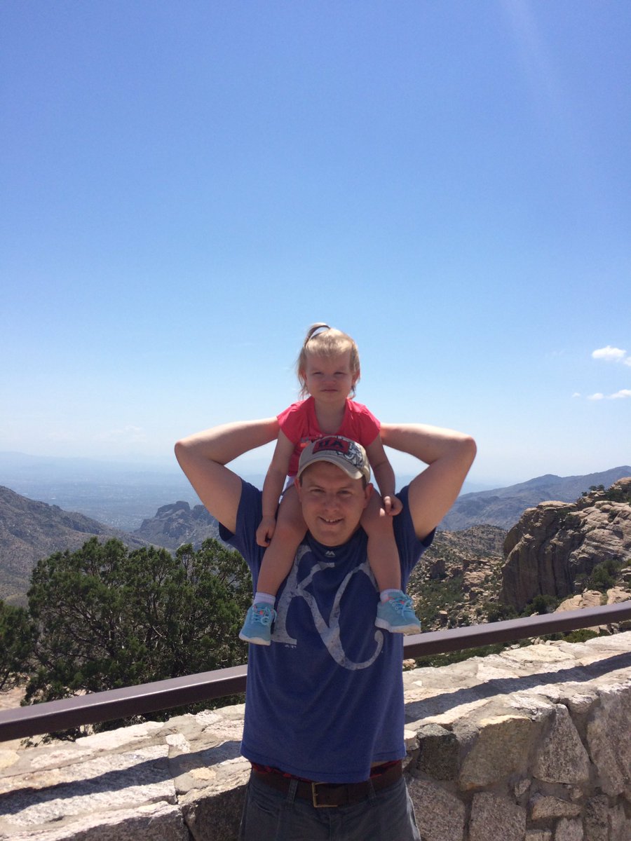 Royalfan83's tweet photo. #MountLemon https://t.co/VoTHSqLLdA