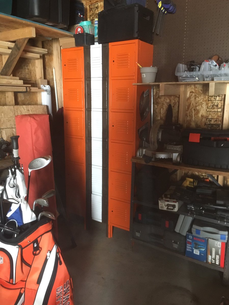 torok47's tweet image. So my stepdad @JayCostilow painted his cabinets in the garage #CLE