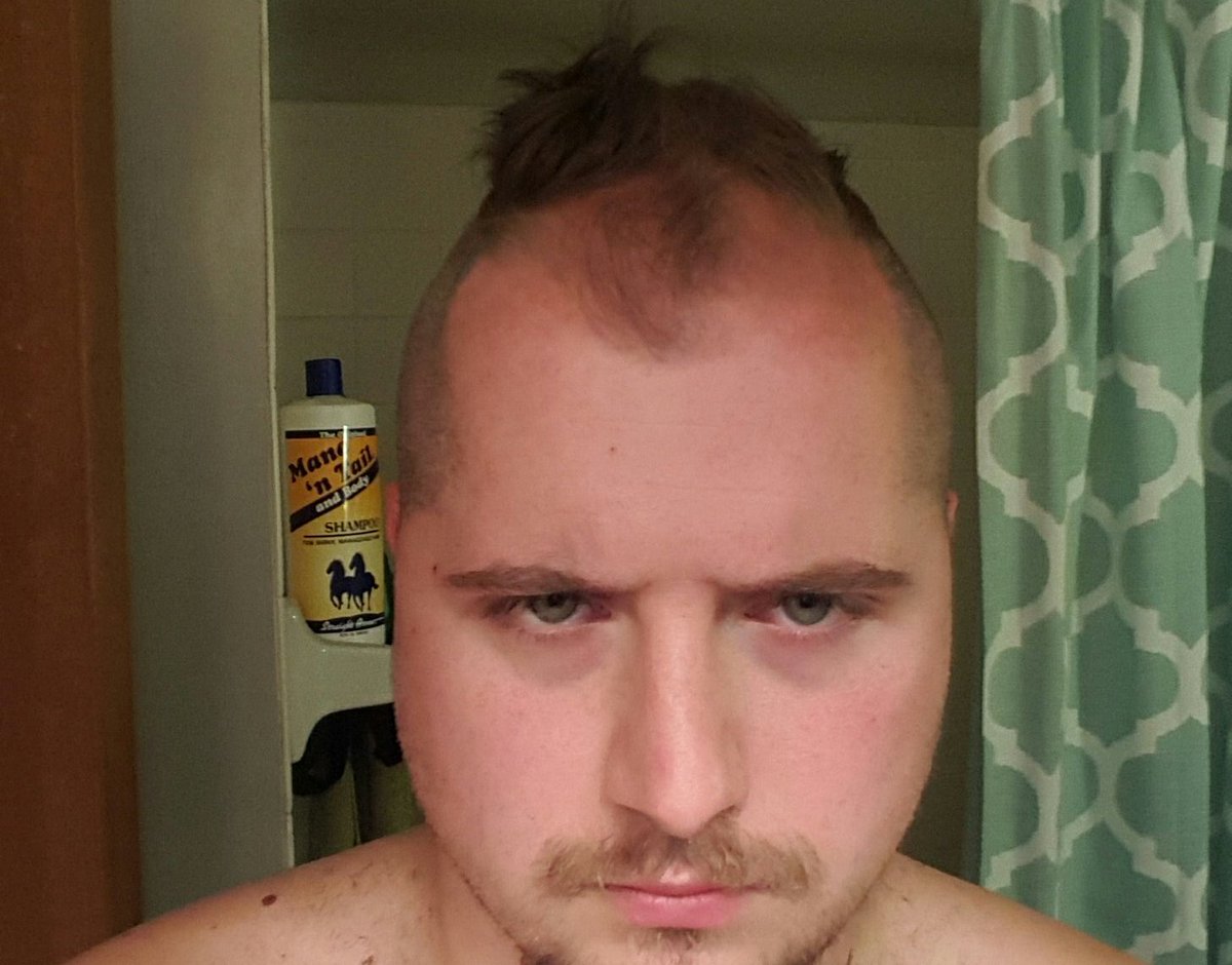 Nemesis_Klash's tweet photo. @Team_Cline Fitchett has the #shittybeard so I tried the #shittymohawk lol didn't work so well lol https://t.co/ehEGCB7nCj