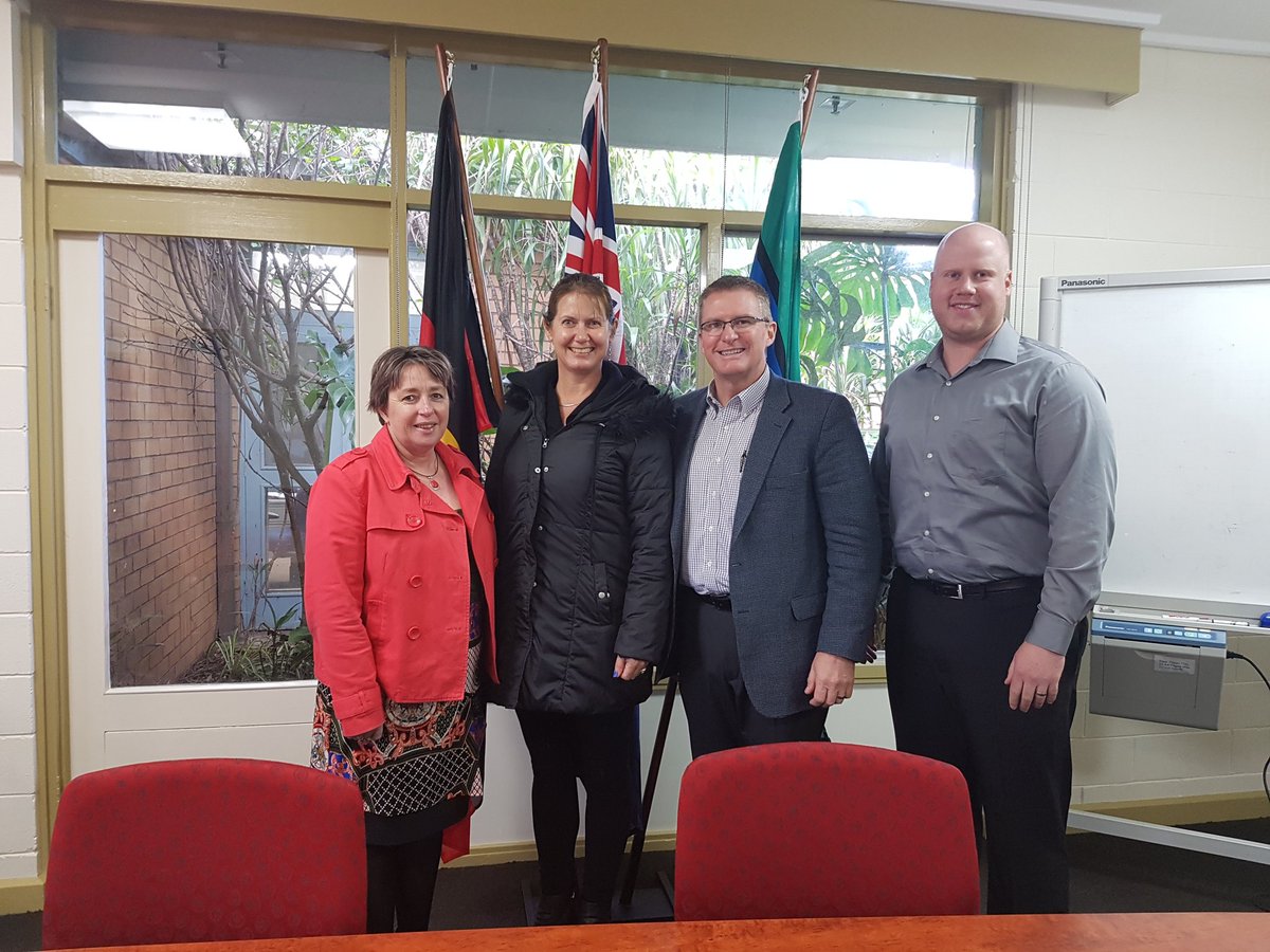 clairemholt's tweet photo. We had @KLASresearch come to visit @PDHvic this week post #hic16. I love talking #EMR #HIT and our journey so far. https://t.co/7aGClrtYdP