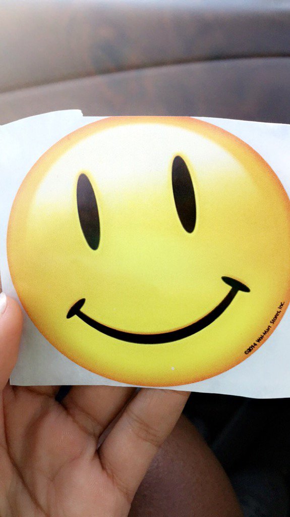 shaweezybaby's tweet photo. Went to the grocery store with my dad and the cashier gave me a sticker #imnot5 #backdontcrack https://t.co/1Sd90nTocZ