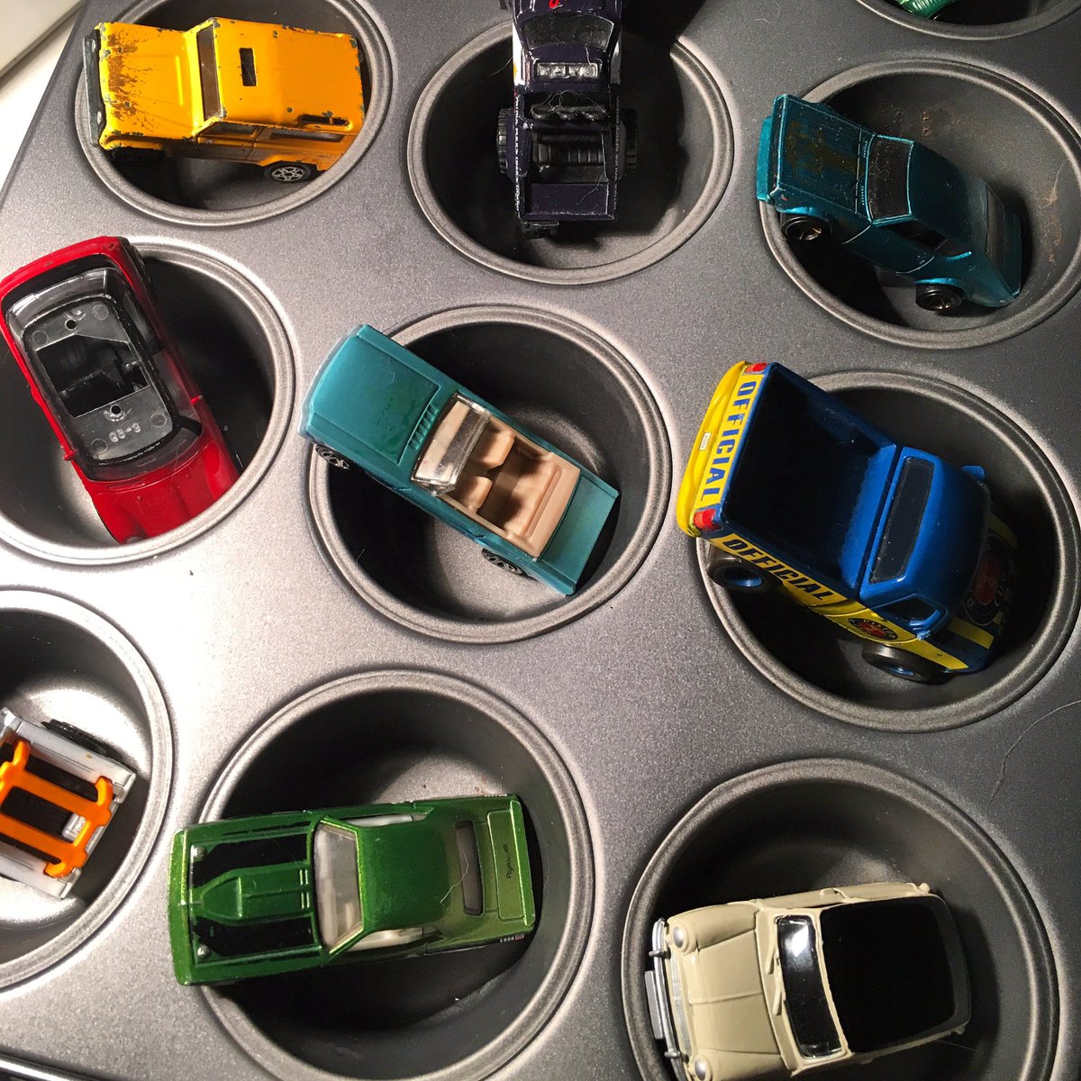 LeneBladbjerg's tweet photo. New car-holder! #muffintray #cars #clevertoddler @aletage2 https://t.co/AFWWC67aWf