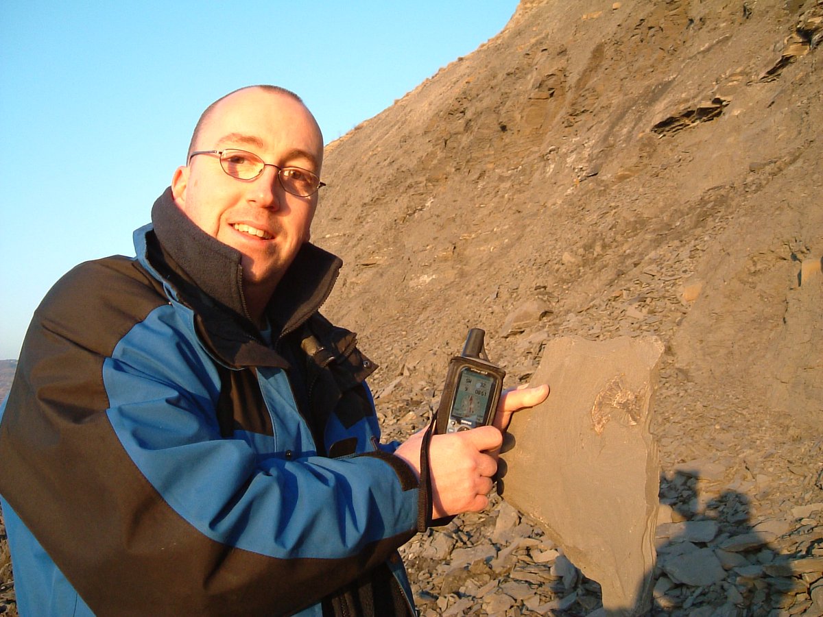 1garyhood's tweet photo. @mandmdirect @TeenageCancer #TurnbackTen #win Geocaching in 2006 in Lyme Regis and I had found a fossil - Fun times https://t.co/B7ZY7z1z9f
