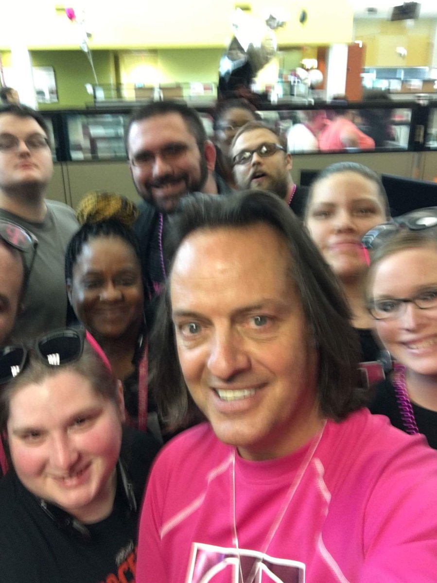 JenniferCammack's tweet photo. Awesome messaging peeps with our awesome CEO @JohnLegere!!! #StormICT #MagentaVortex #TMobile https://t.co/Vm7RWyvR6W