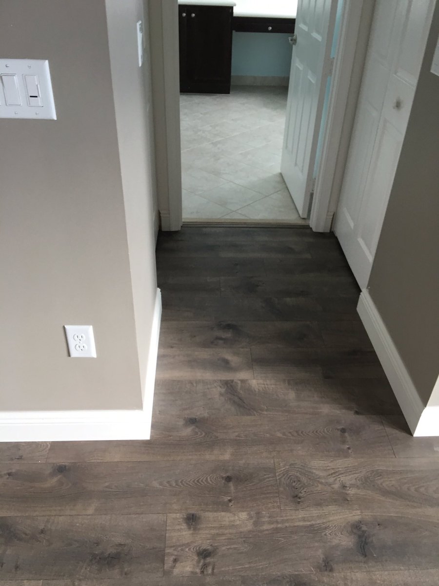 quantumfloors's tweet photo. Cheyenne Rock Oak laminate flooring by @MohawkFlooring https://t.co/uwy9y4zRkh