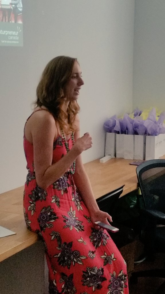 FuturpreneurON's tweet photo. We're listening to @EmilyAntflick from @SheCoSystem share the story of her entrepreneurial journey. #FuturHighFive https://t.co/nzOCiasTjX