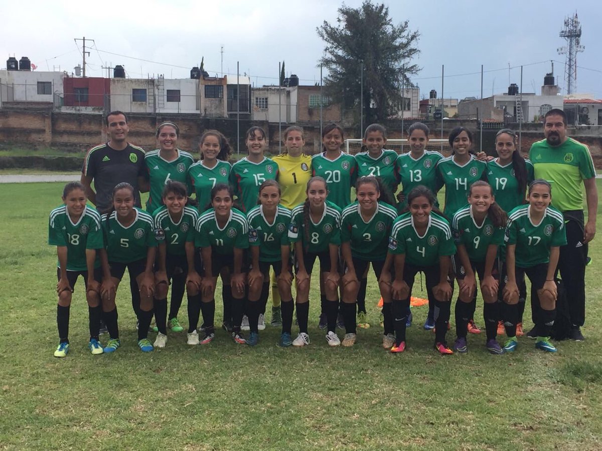 MasciarelliR's tweet photo. Otro logro🙌🏻⚽️🇲🇽 campeonas copa chivas https://t.co/DJGbIvqkAc