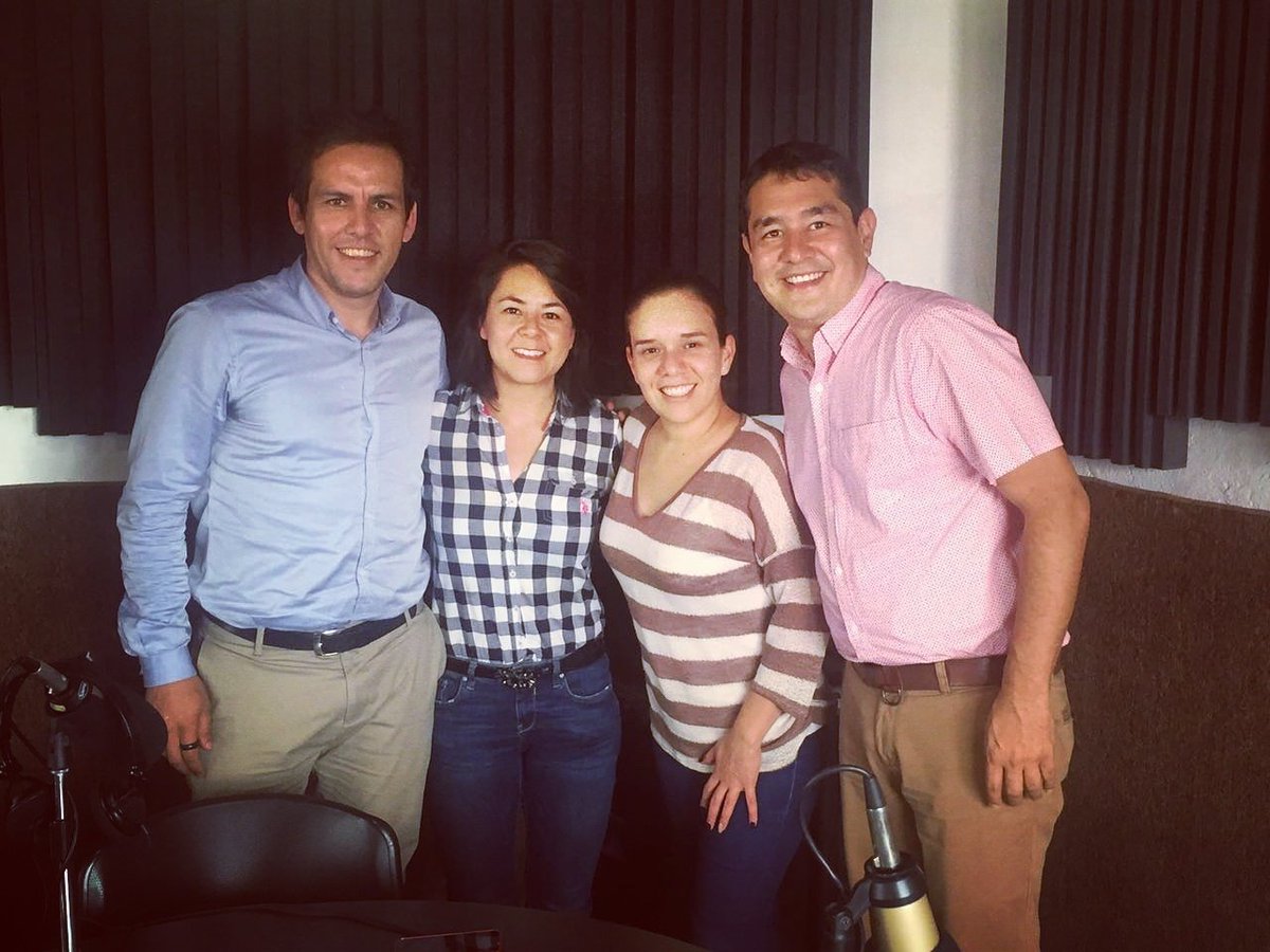 FisiEC's tweet photo. Gracias a nuestros amigos de #lahogueradelemprendedor por la invitación para platicar sobre el ejercicio en tu vida https://t.co/84xUfPQy6x
