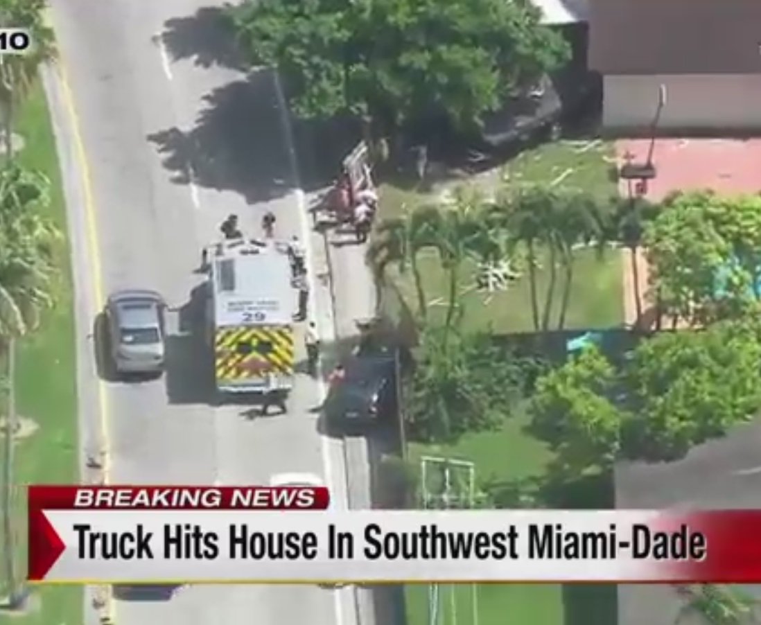 Collision between car and truck, send truck into home, car into fence bit.ly/2a5YV7K?utm_me… https://t.co/gkTKvfFIxH