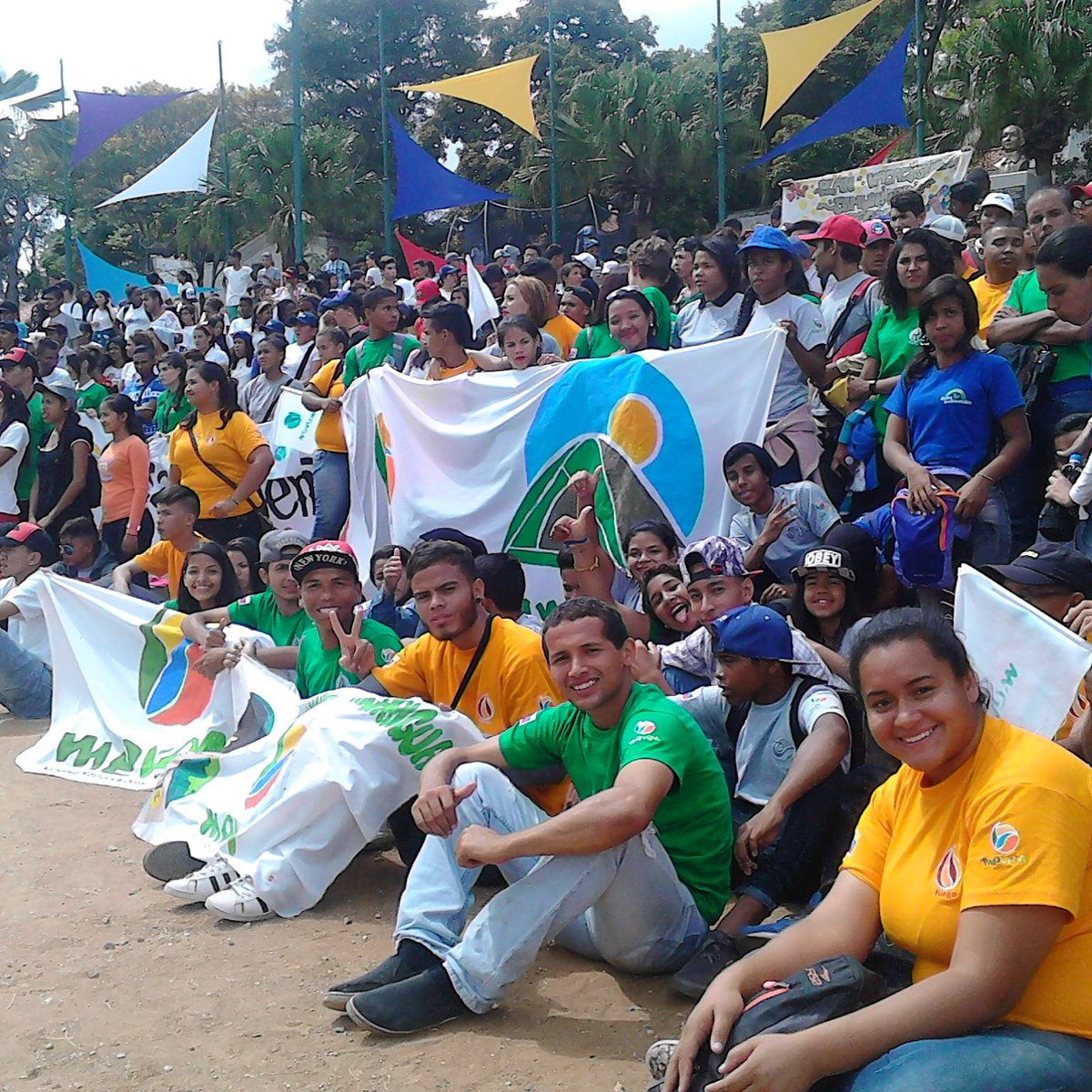 mevenaragua's tweet photo. Lanzamiento de plan Nacional de recreación # campismo juvenil 2016 @JMariarosa @AngelicaPSUV @Yurami_PSUV @IsisPSUV https://t.co/4PTEq69A6u
