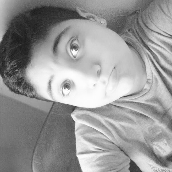 Faku_paeez's tweet photo. Foto viejaa https://t.co/HAd1Nd9ICF
