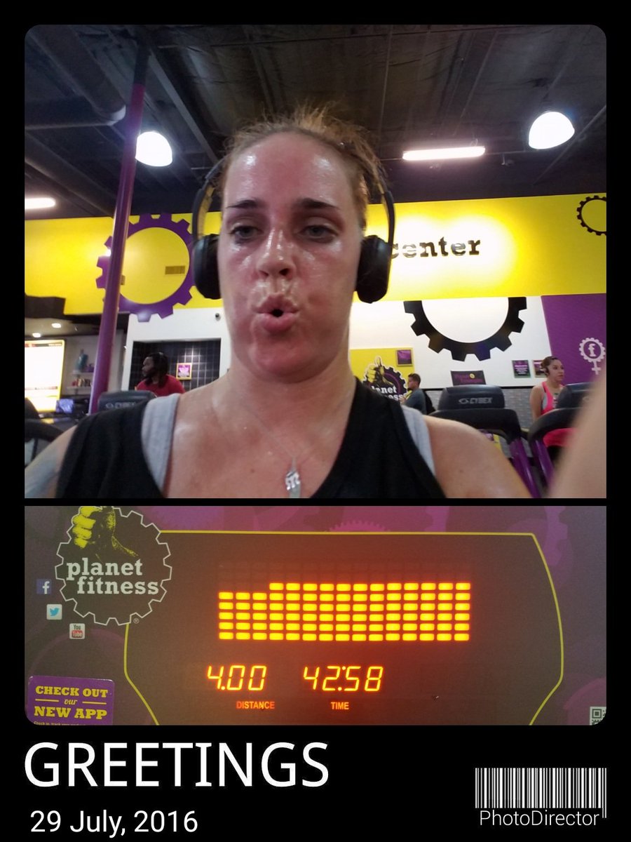 runningstormaz's tweet photo. #sweatyfriday #gymmiles #planetfitness #healthylifestyle #lipglossandrunningshoes #moveitmonday https://t.co/2RAiSB64Pm