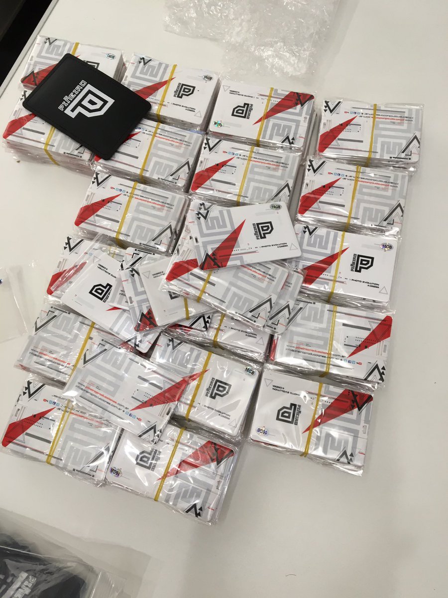 Producción Pendrive <a href="/PineiroProd/">PIÑEIRO Producciones</a>  en <a href="/clickregalos/">Click Regalos</a>