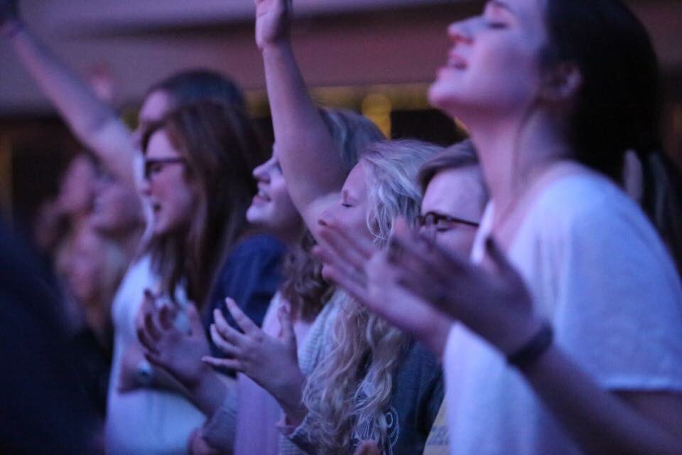 taydapaige's tweet photo. Happy Birthday, Hals!! Thank you for being a huge part of my spiritual life and journey.💜 I hope your day was amaze🎈 https://t.co/TQj1WvVbRo