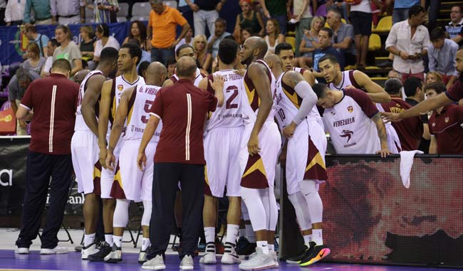 Meridianoonline's tweet photo. #RumboARio || Venezuela está lista para medirse con Estados Unidos en amistoso https://t.co/LGD7SW584R || https://t.co/talm8Mve5e