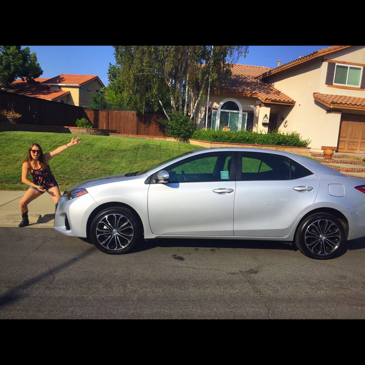 theBrittanyHale's tweet photo. It happened...I got a new car! 🙌🏻 #helloAC https://t.co/RkbEQnaYZF