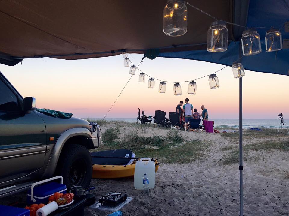 HelenRipper's tweet photo. Beach camping in Queensland ☀️😎 https://t.co/0dQsoP8tTY