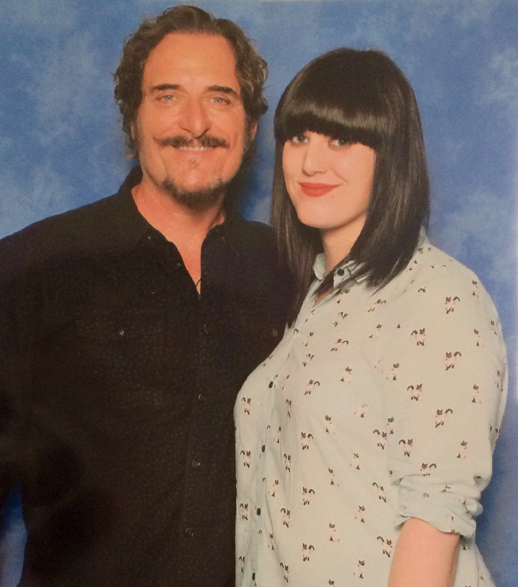StrollingUnwell's tweet photo. Had the best birthday ever yesterday with @KimFCoates @thedemondj @uprockingdudejp all thanks to @Pinkvelvet33 💕🎂 https://t.co/1IcHQLgc1Z