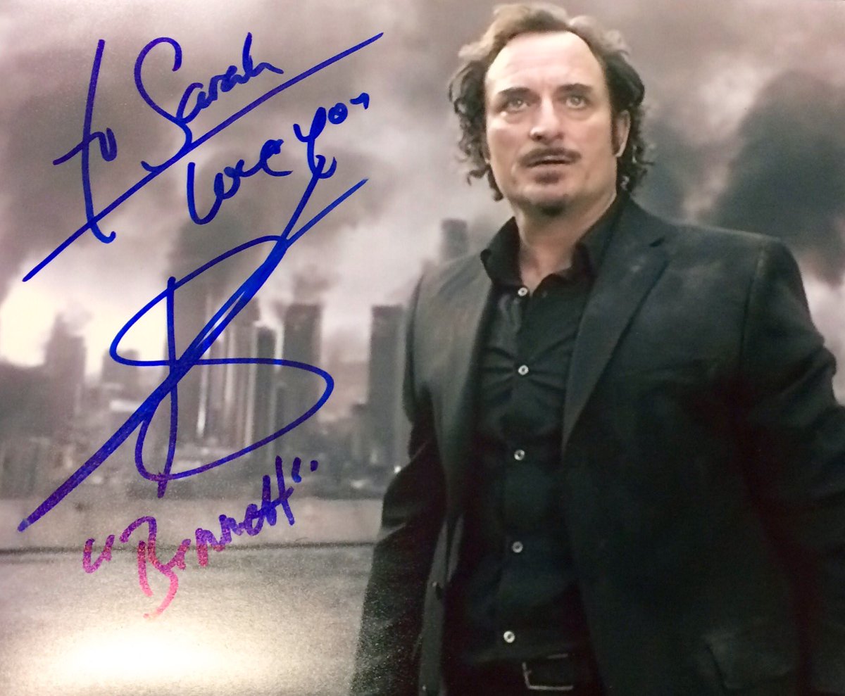StrollingUnwell's tweet photo. Had the best birthday ever yesterday with @KimFCoates @thedemondj @uprockingdudejp all thanks to @Pinkvelvet33 💕🎂 https://t.co/1IcHQLgc1Z