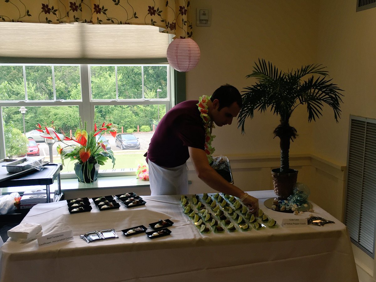 SlaneMelinda's tweet photo. Beach Bash at Redstone Murrysville #ourfoodrules #mclhats https://t.co/kME9RsCIGQ