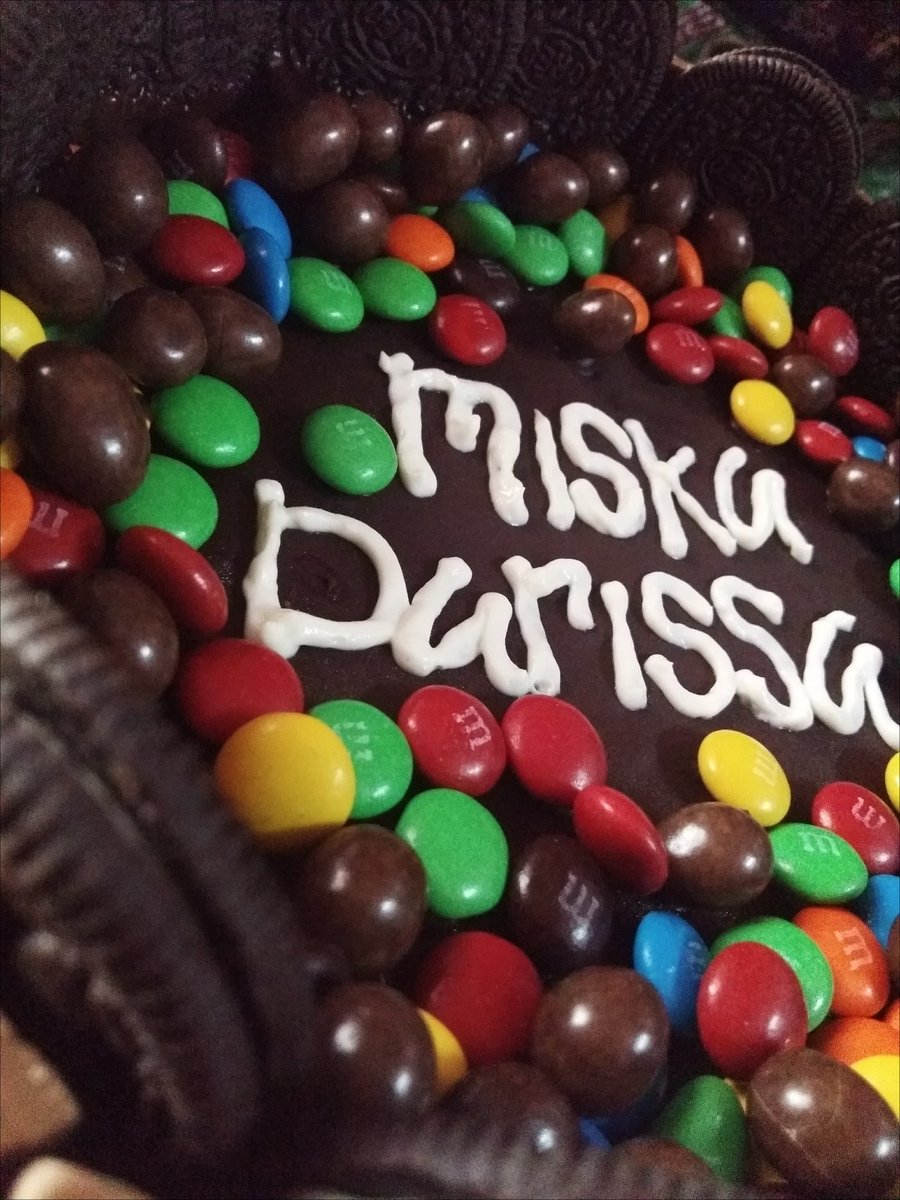 AzwaJatin's tweet image. Belanja customer yg order 300 cupcakes semalam 😘😘 #regularcustomer #moistchocolatecake