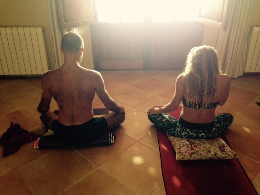RetreatBookers's tweet photo. 8 #Yoga #Books To Deepen Your #Practice https://t.co/Vhod51i6Gk #yogapractice #yogaretreat https://t.co/pWJWPBUDbi