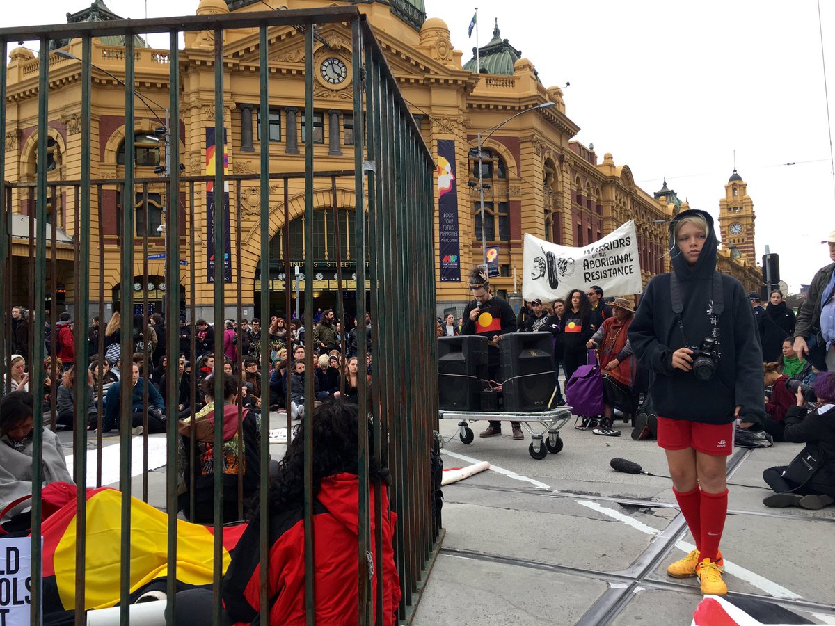 akaWACA's tweet photo. Proud First Nations women locked on in Melbourne calling on Australia to stand in solidarity #handsoffaboriginalkids https://t.co/M31lp5Z9E9