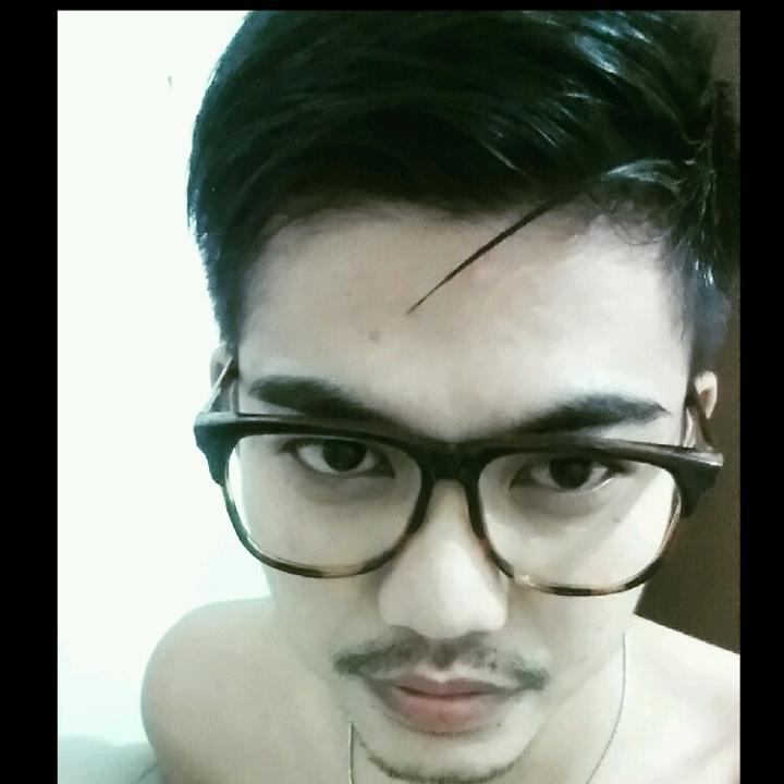 AdryanJacko's tweet photo. Join my LIVE on #BIGOLIVE. https://t.co/8eYUQmI3WX https://t.co/k6WAx44lmL
