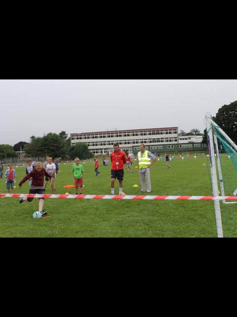 YesBrendon's tweet photo. What a cracking week , Ottery Summer soccer school and being back at my old college hosting a speed shot competition https://t.co/PWqxw93lXw