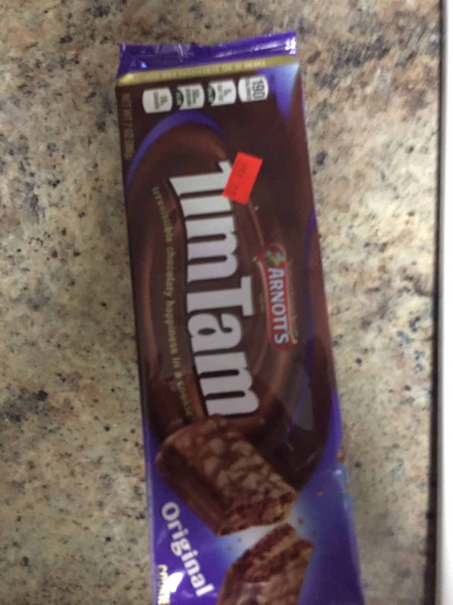 hankster717's tweet photo. So @TimDotTV you have a candy bar ? @SkyDoesTweeting  your thoughts. https://t.co/Nn0mcSNooY