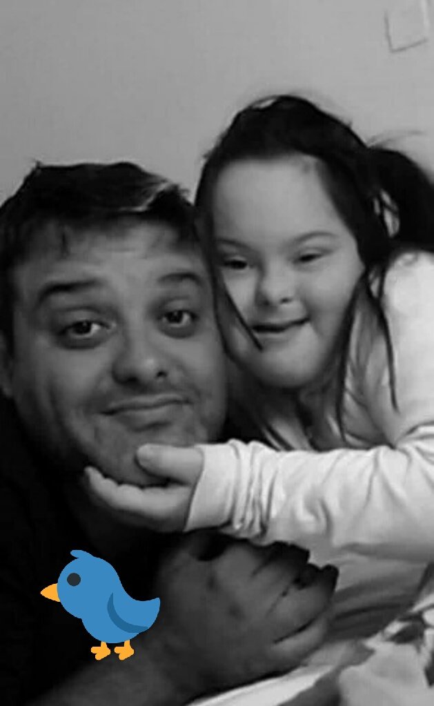 franbedini's tweet photo. @ObreroCh
Tranquila hija de a poco vamos cambiando las cosas #BastadeDecirMogolico
#hablemosdesindromededown https://t.co/7Bzjqro4es