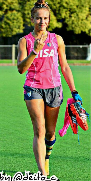 lasleonahockey's tweet photo. Bardean a las leonas y vos tipo... https://t.co/QoJycYpLhN