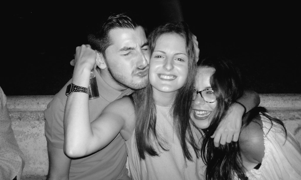 deiiviid4's tweet photo. Me dijeron que la vida hay que disfrutarla y llegaron @miiriiam094 @pitukii094 https://t.co/UreugXEANF