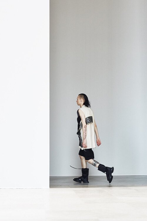 color_OTD's tweet photo. color of the day: #ededeb
Rick Owens inspired. https://t.co/5P8d8OMXw1