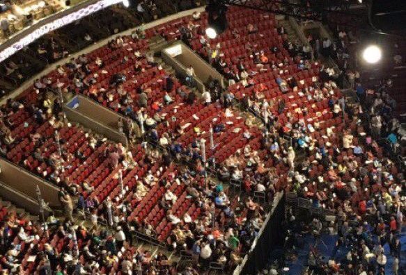Brandi9821's tweet photo. Seat Fillers Needed: Send Donations! #UnityIn5Words
#DemsInPhilly #WheresYour27DollarsNow?
#DNCleak
#ImWithJillNow https://t.co/A3ZiM6K28H